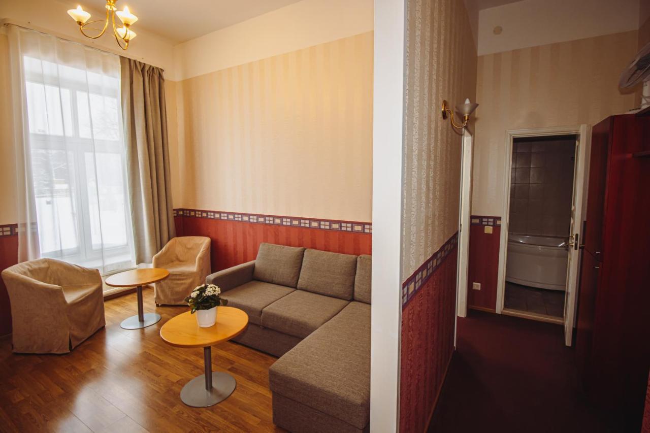 Hotel Promenaadi ฮัปซาลู ภายนอก รูปภาพ